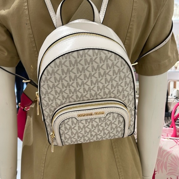 Michael Kors Ladies Backpack Bag Jaycee XS Conv Zip Backpack Light Cream Multi - Picture 3 of 16